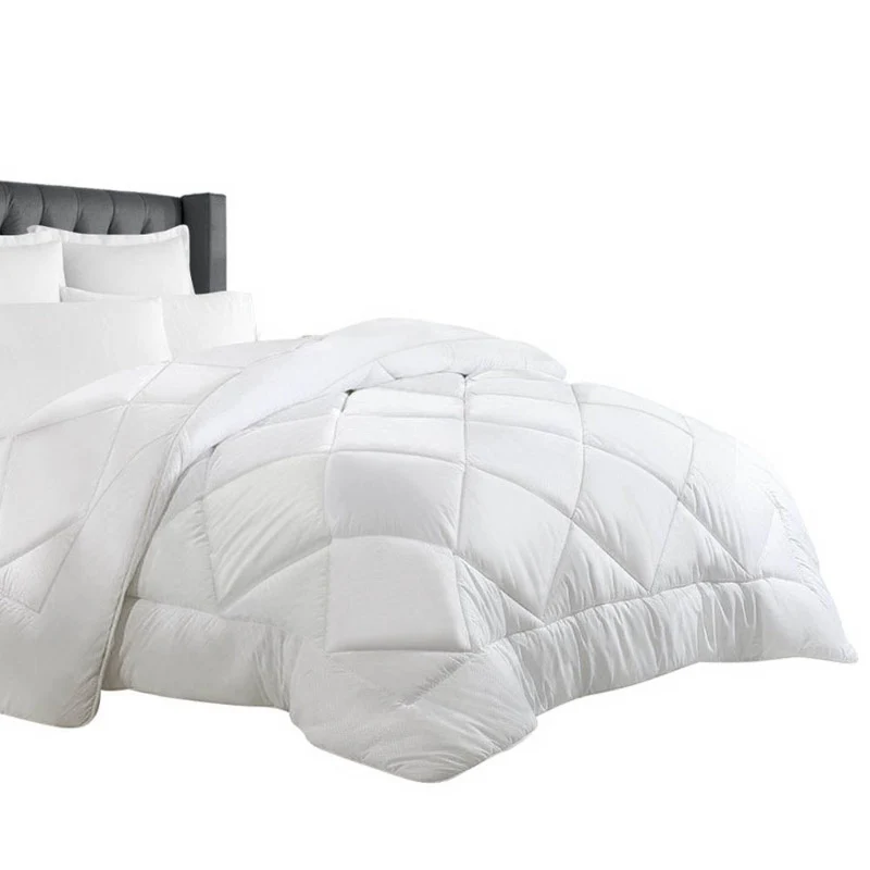 Giselle Bedding | Bamboo Microfibre Quilt | 700GSM | Winter | Super King - Image 3
