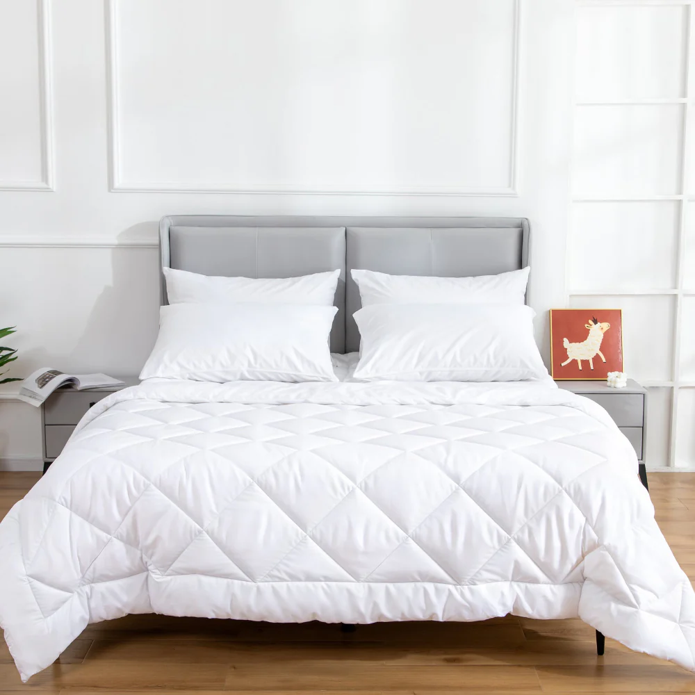 Hacienda | Microfibre & Bamboo Blend Quilt | 350GSM | All Season | Queen - Image 7