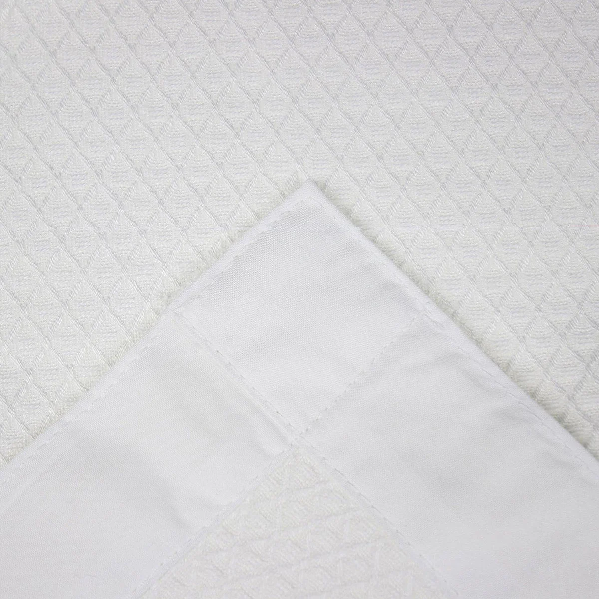 Kidz Kiss | Bamboo Waffle Blanket | Bassinet - Image 3